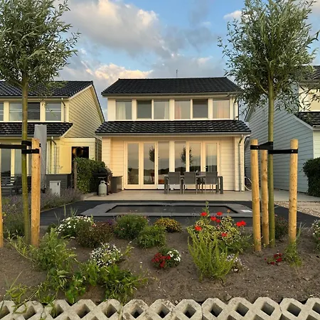 Beachhouse Wadmeer - Aan Het Water Holiday home *