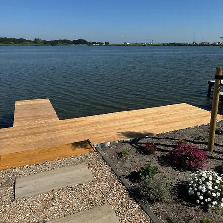 Vakantiehuis Beachhouse Wadmeer - Aan Het Water *
